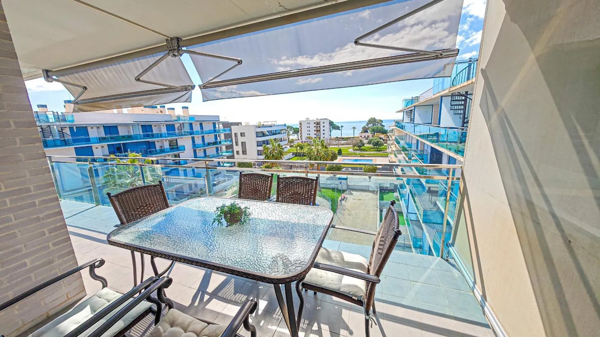カンブリルスLitoral Costa Dorada - Augusta 4D Only Familiesアパートメント 0*, カンブリルス